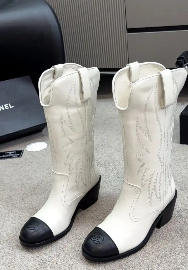 hype Chanel Boots