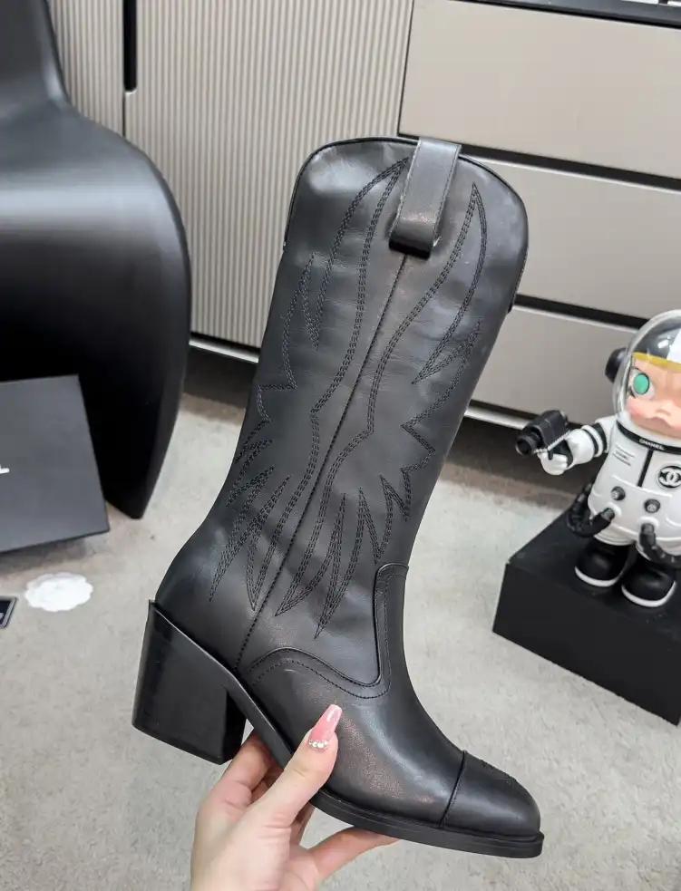 hype Chanel Boots