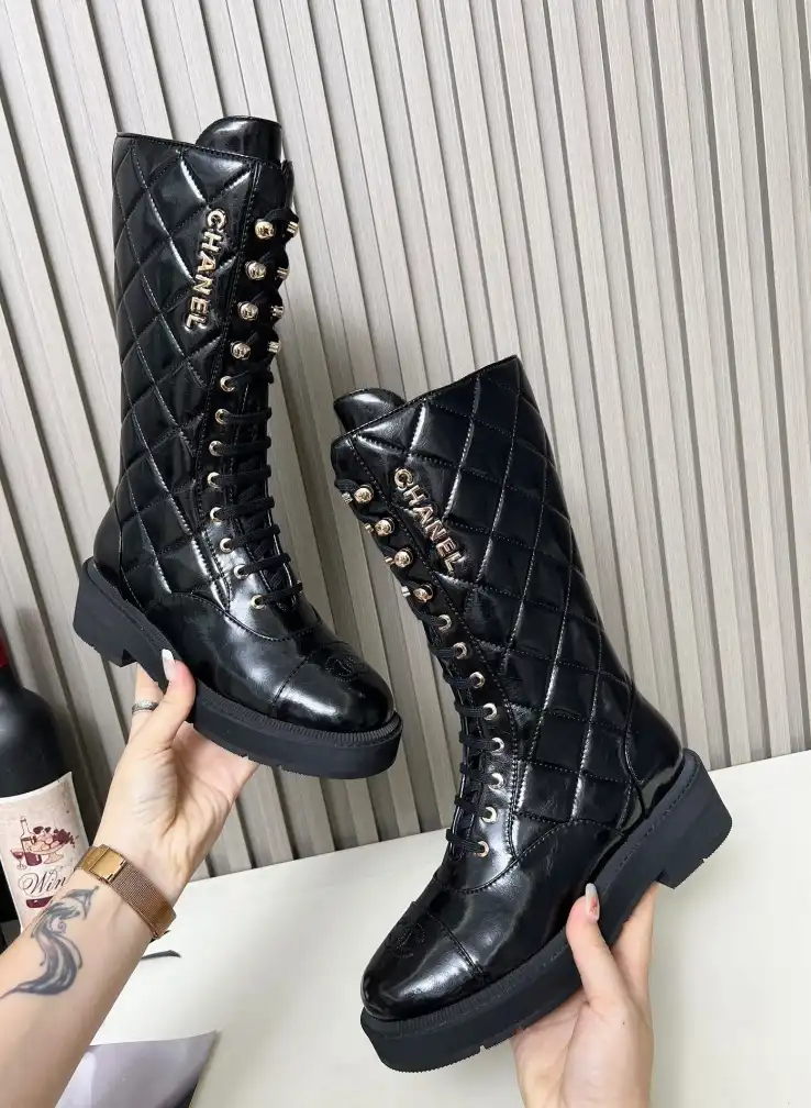 hype Chanel Boots