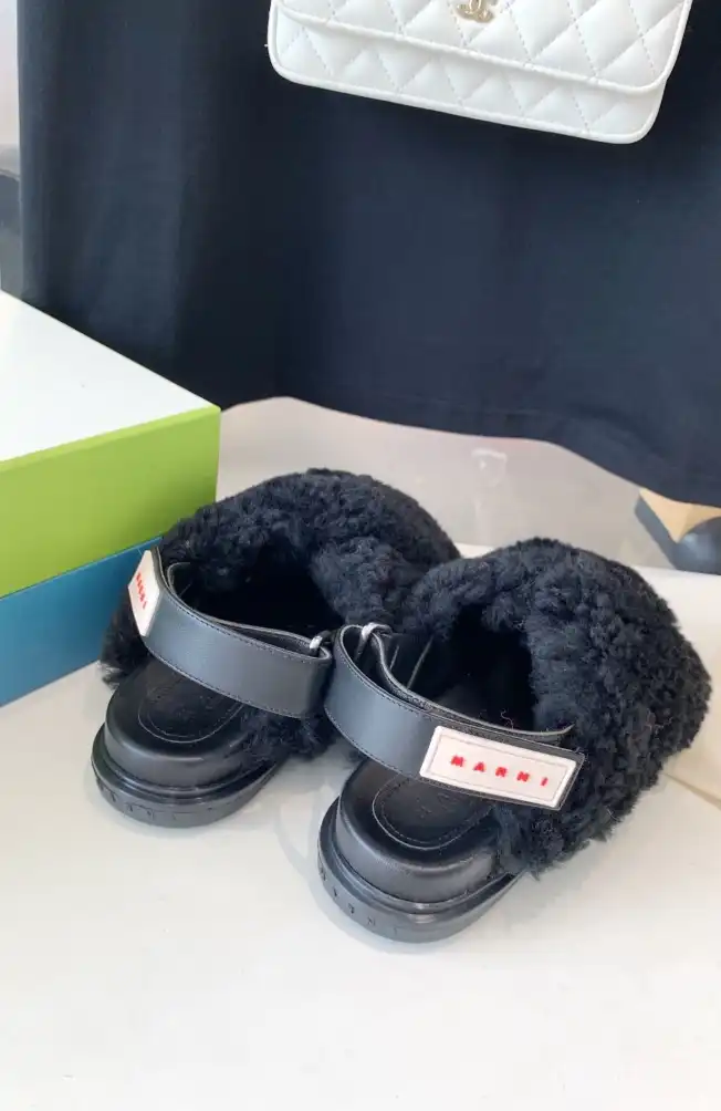 hype Other Slippers