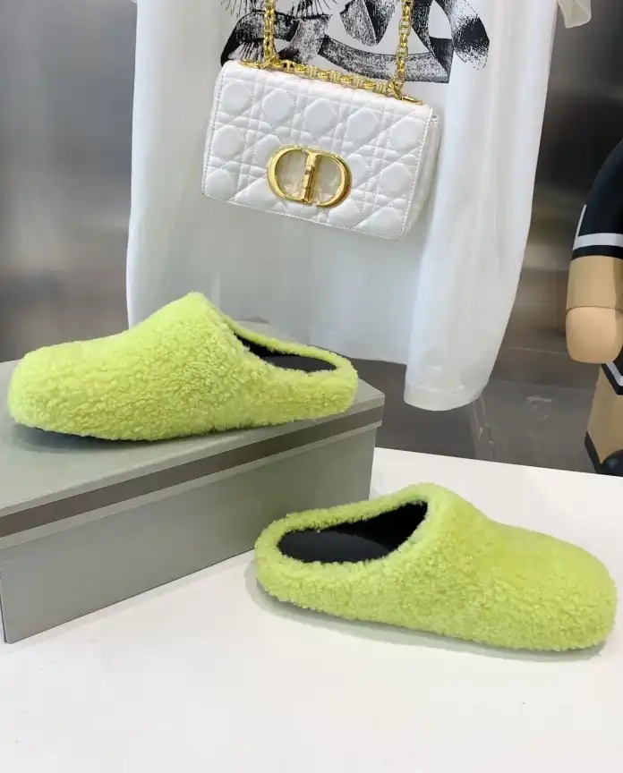 hype Other Slippers