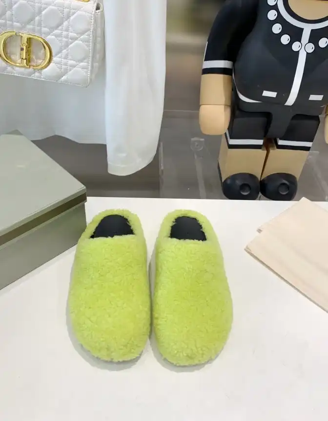 hype Other Slippers