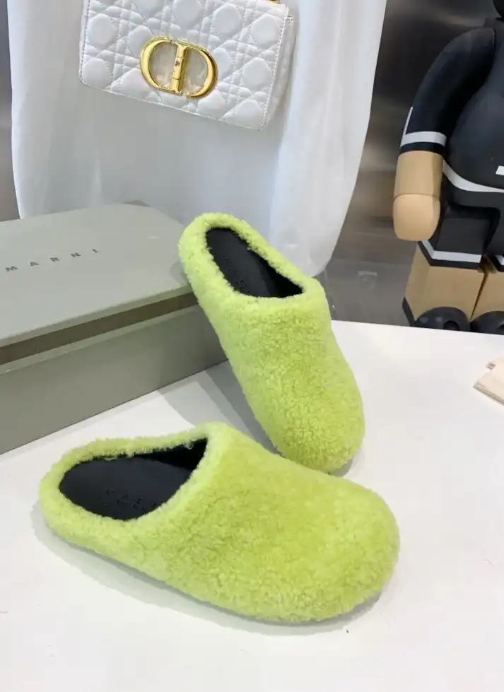 hype Other Slippers