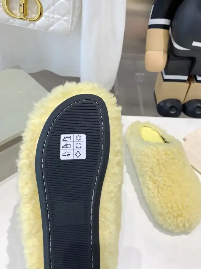 hype Other Slippers