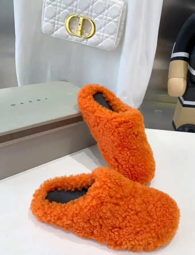 hype Other Slippers