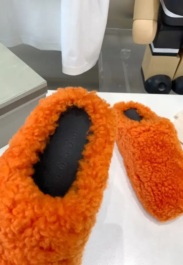 hype Other Slippers