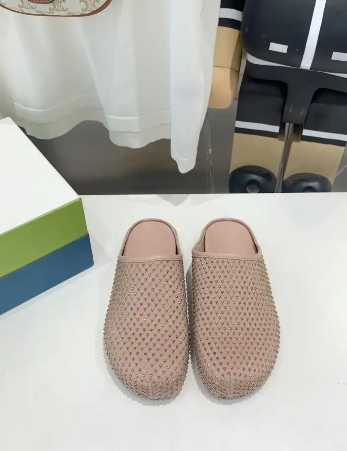 hype Other Slippers