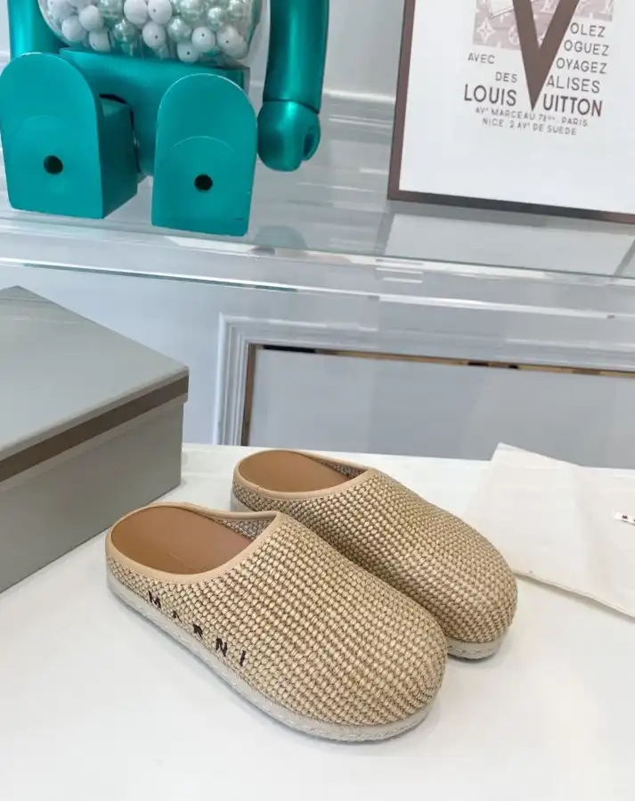 hype Other Slippers