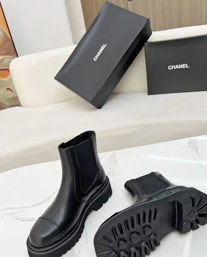 hype Chanel Boots