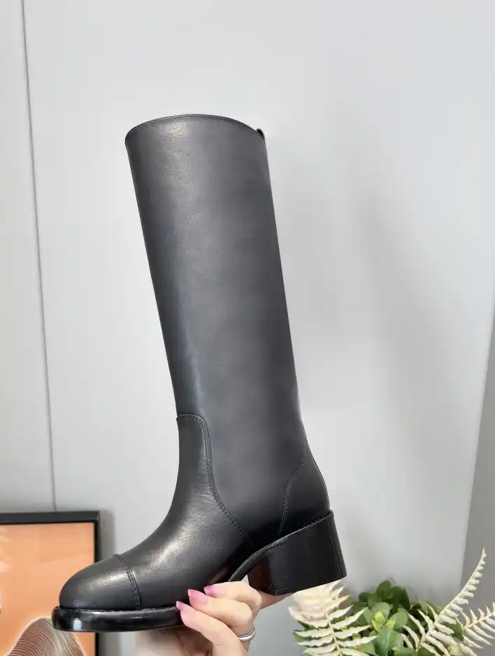 hype Chanel Boots