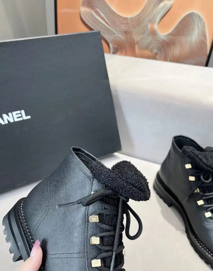 hype Chanel Boots