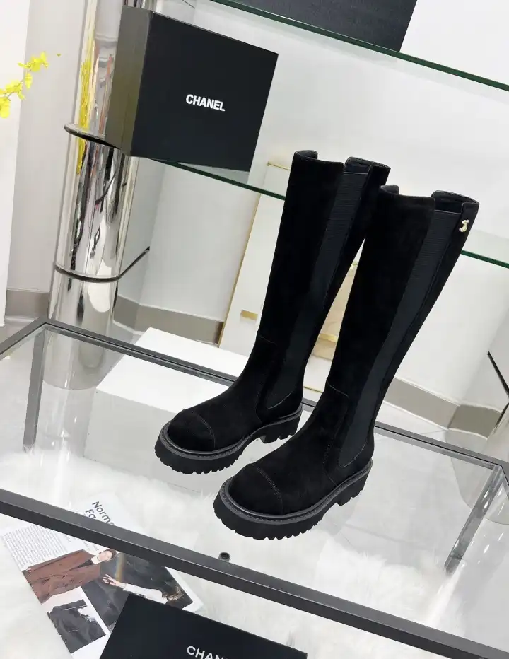 hype Chanel Boots