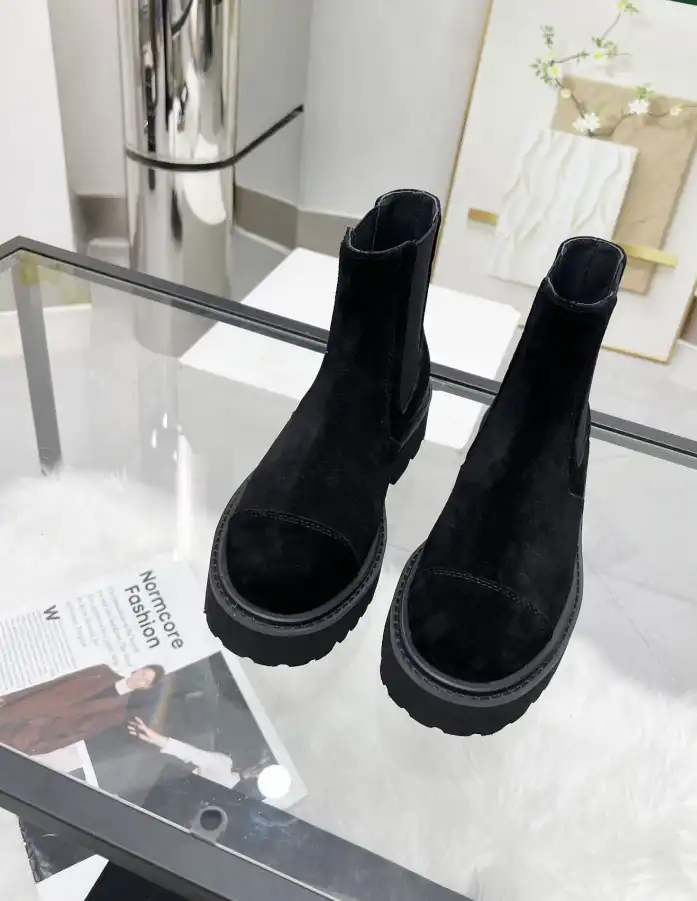 hype Chanel Boots