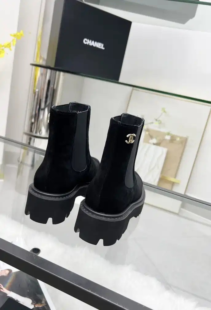 hype Chanel Boots