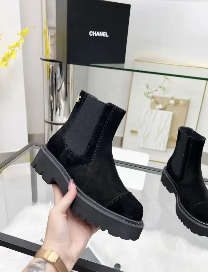 hype Chanel Boots