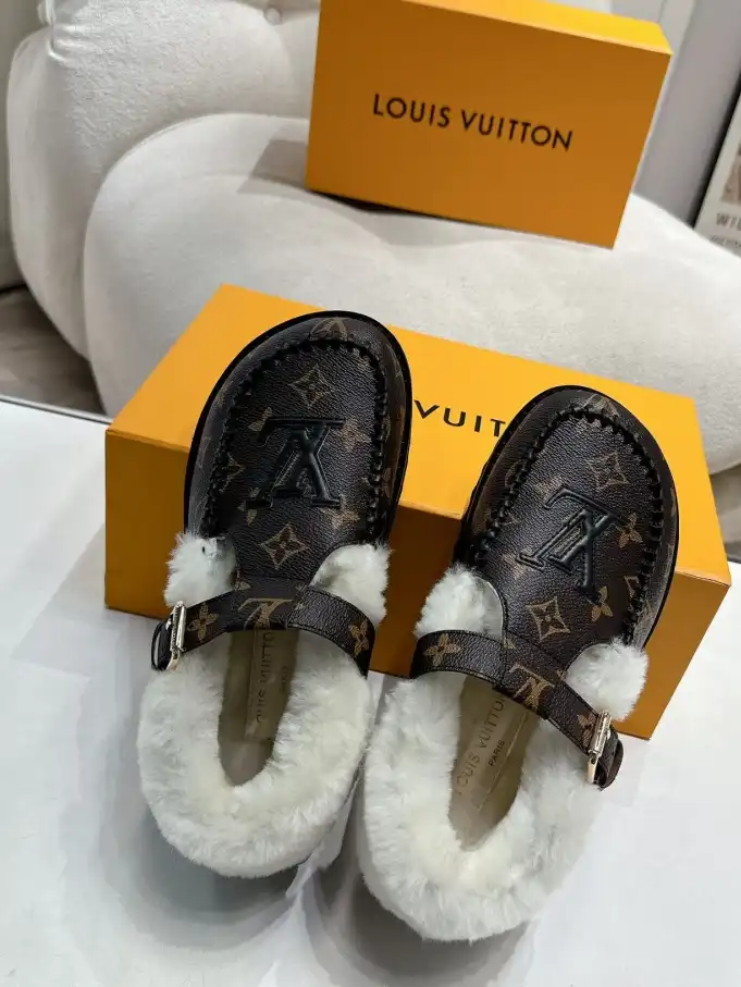 hype LV Slippers