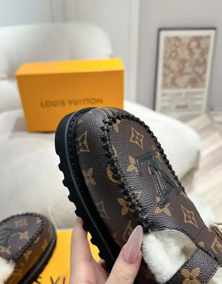 hype LV Slippers