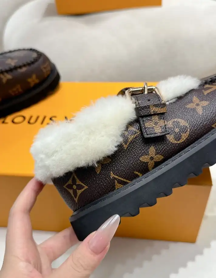 hype LV Slippers