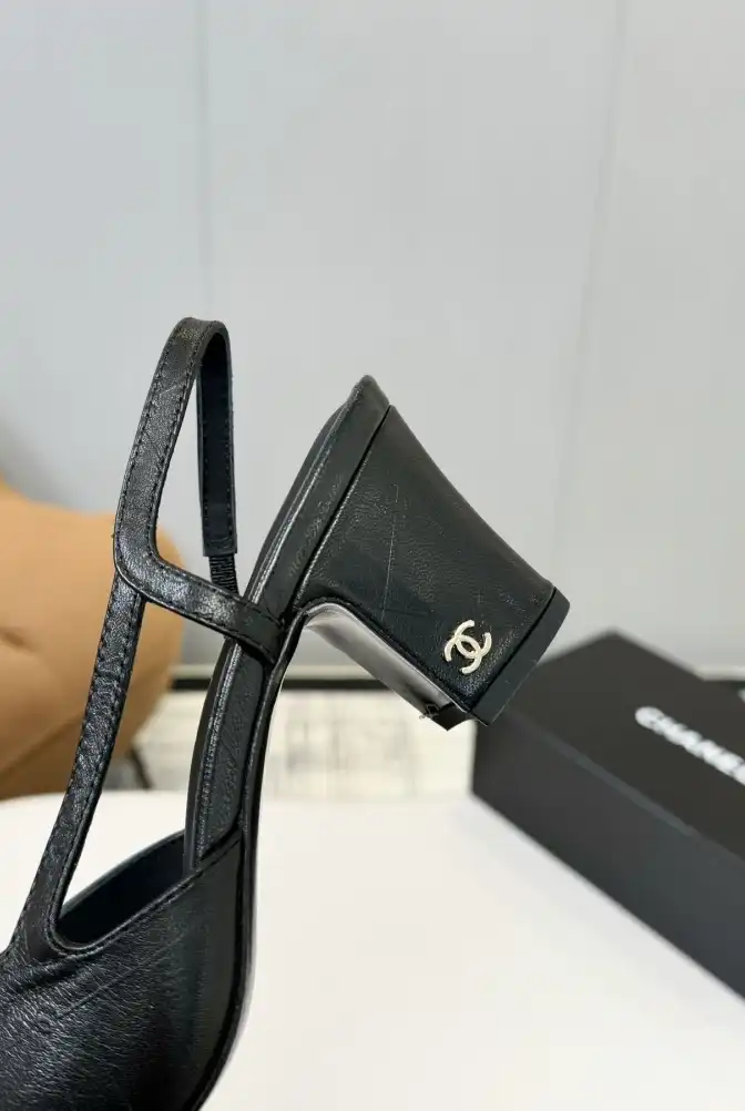 hype Chanel High Heels