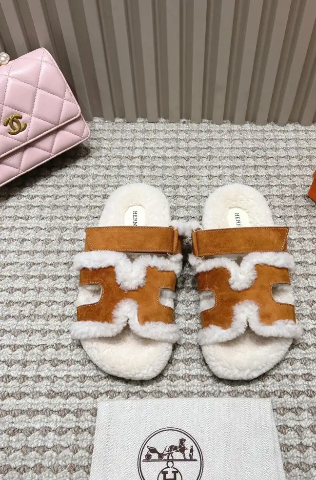 hype Hermes Slippers