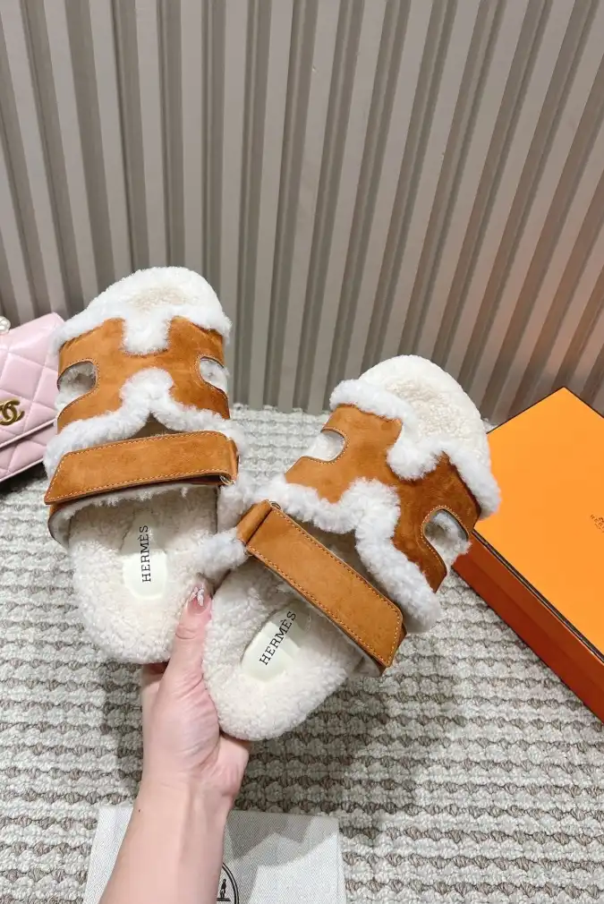 hype Hermes Slippers