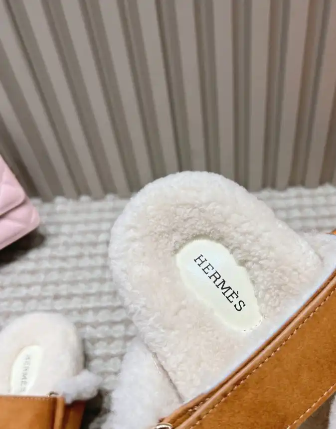 hype Hermes Slippers