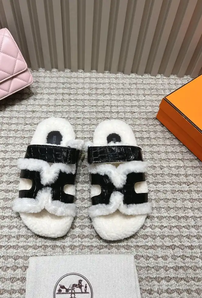 hype Hermes Slippers