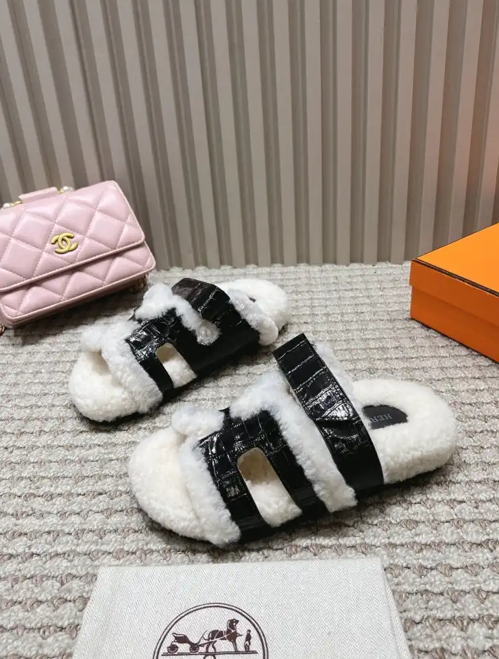 hype Hermes Slippers