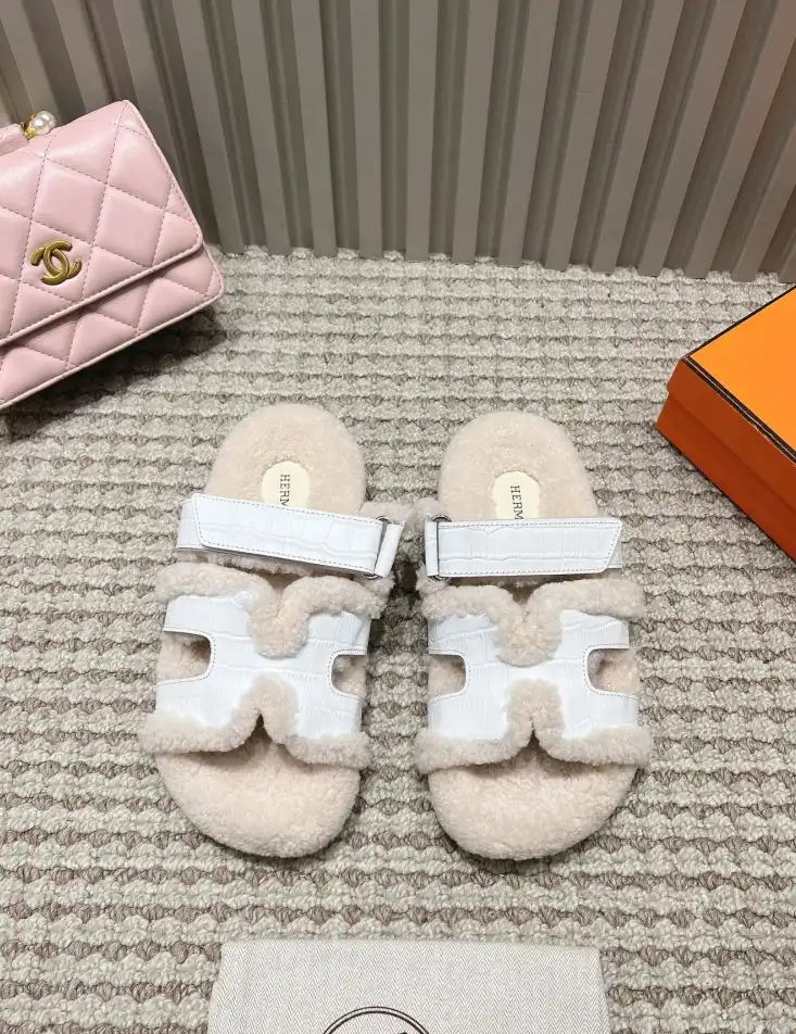 hype Hermes Slippers