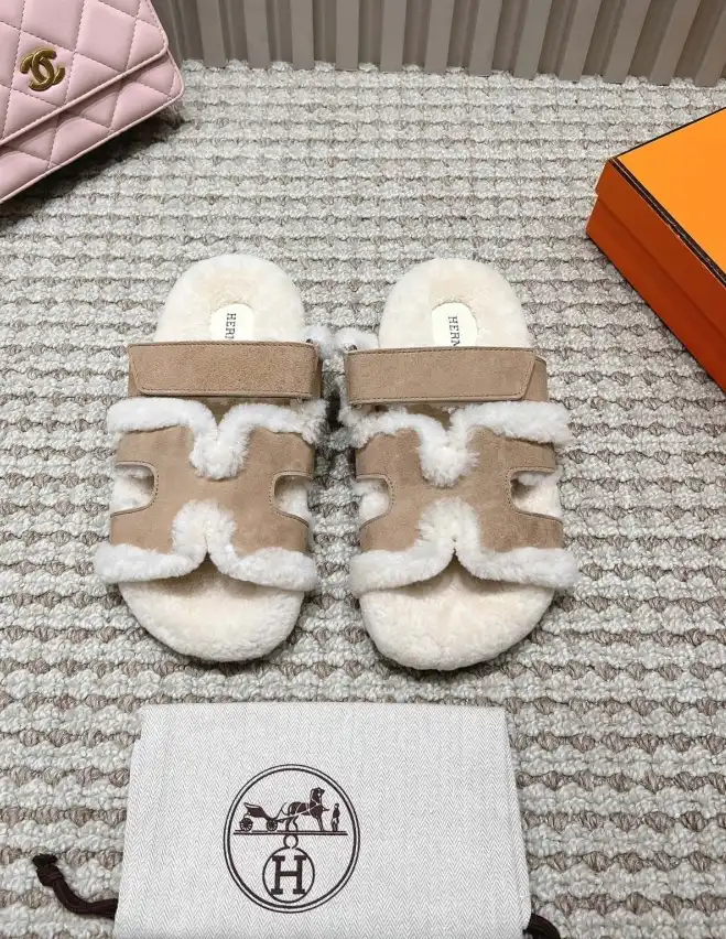 hype Hermes Slippers