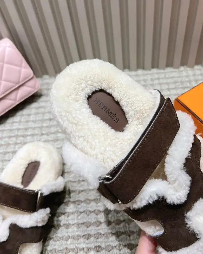 hype Hermes Slippers