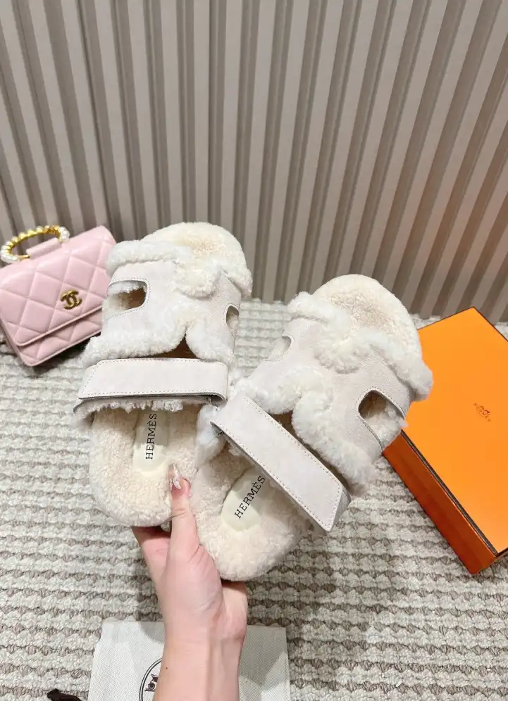 hype Hermes Slippers