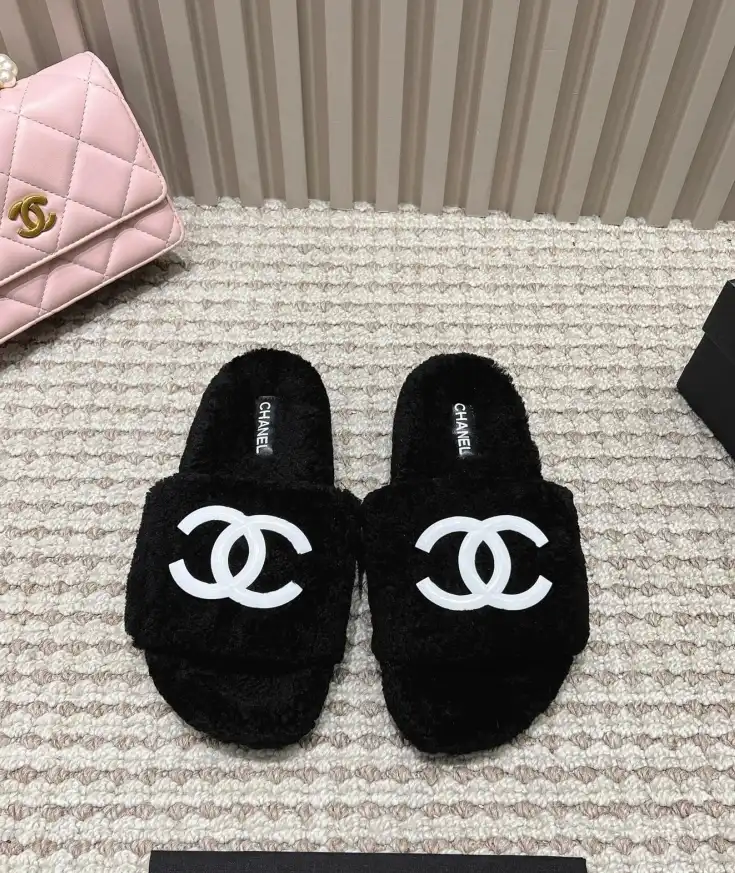 hype Chanel Slippers