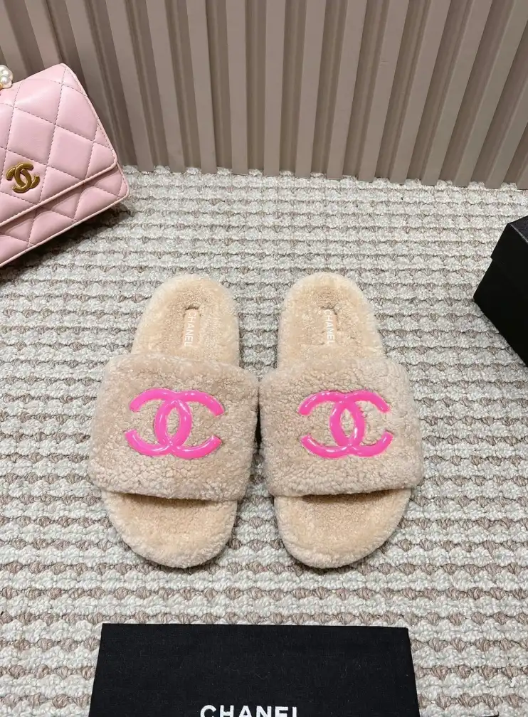 hype Chanel Slippers