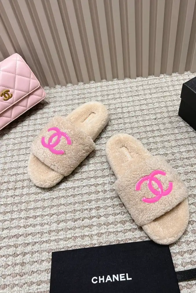 hype Chanel Slippers