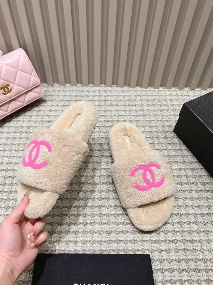 hype Chanel Slippers