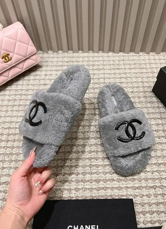 hype Chanel Slippers