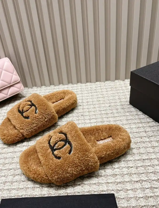 hype Chanel Slippers