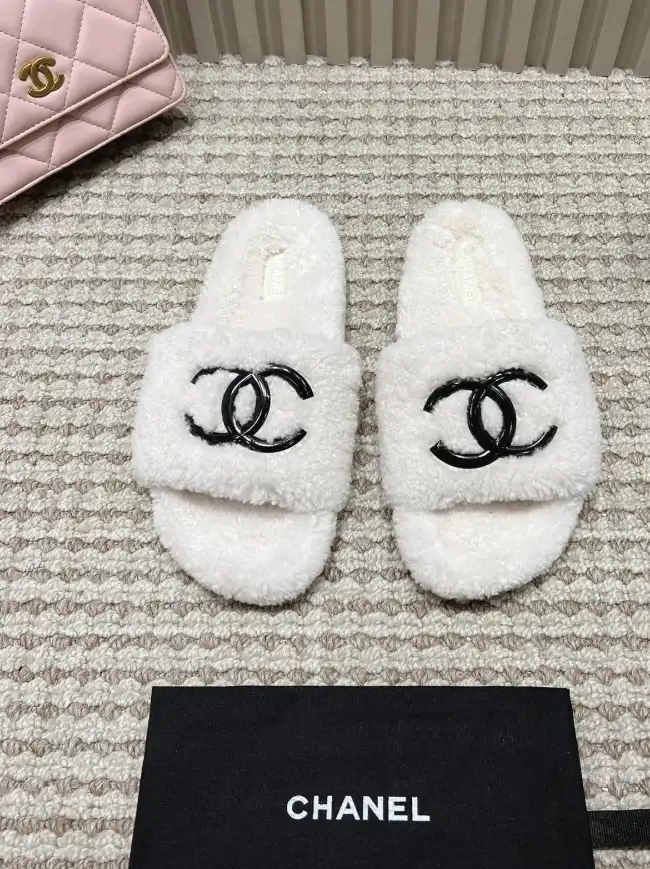 hype Chanel Slippers