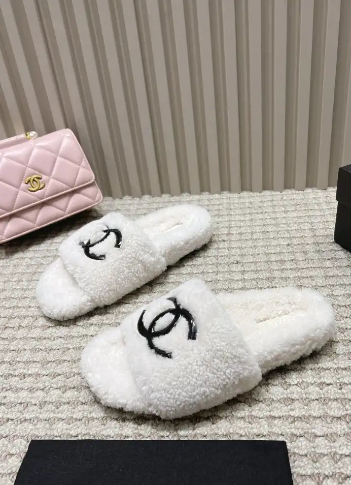 hype Chanel Slippers