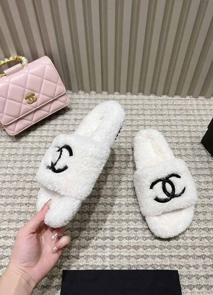 hype Chanel Slippers