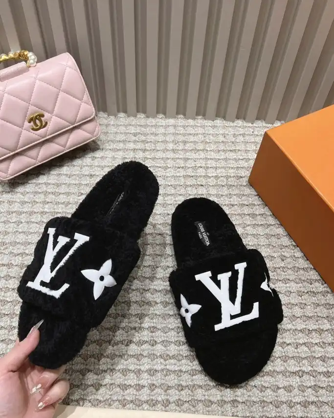 hype LV Slippers