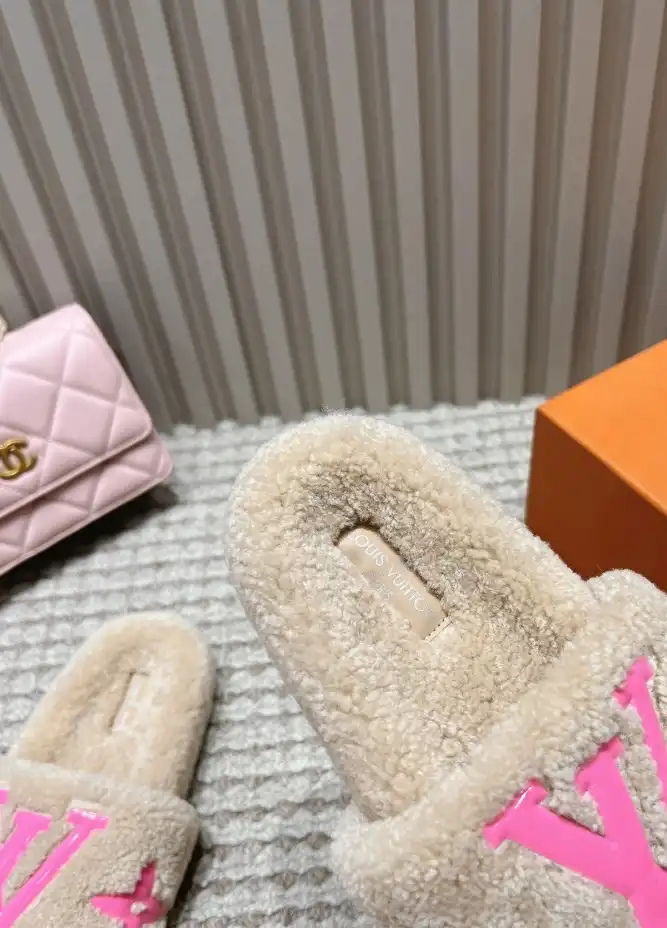 hype LV Slippers