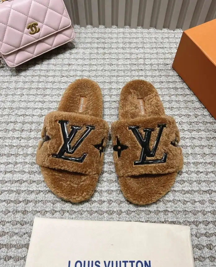 hype LV Slippers