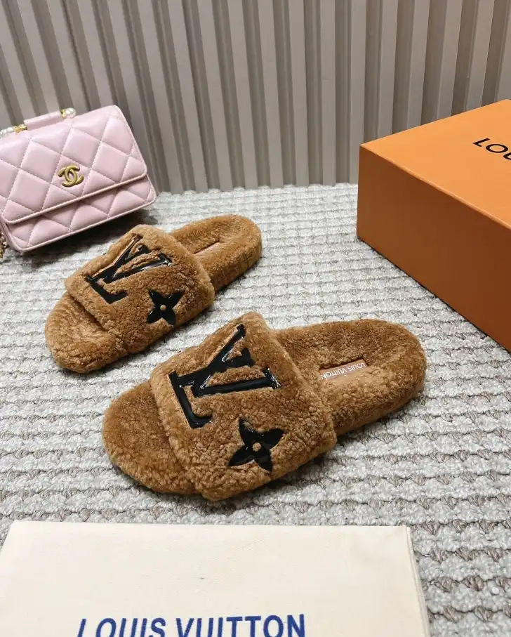 hype LV Slippers