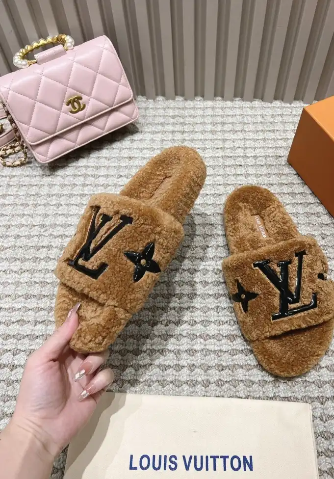 hype LV Slippers