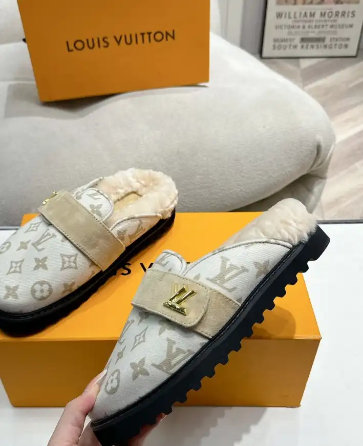 hype LV Slippers