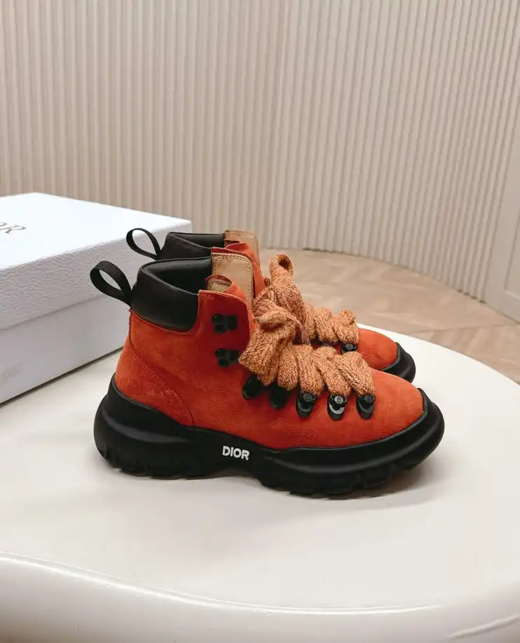 hype Christian Dior Boots