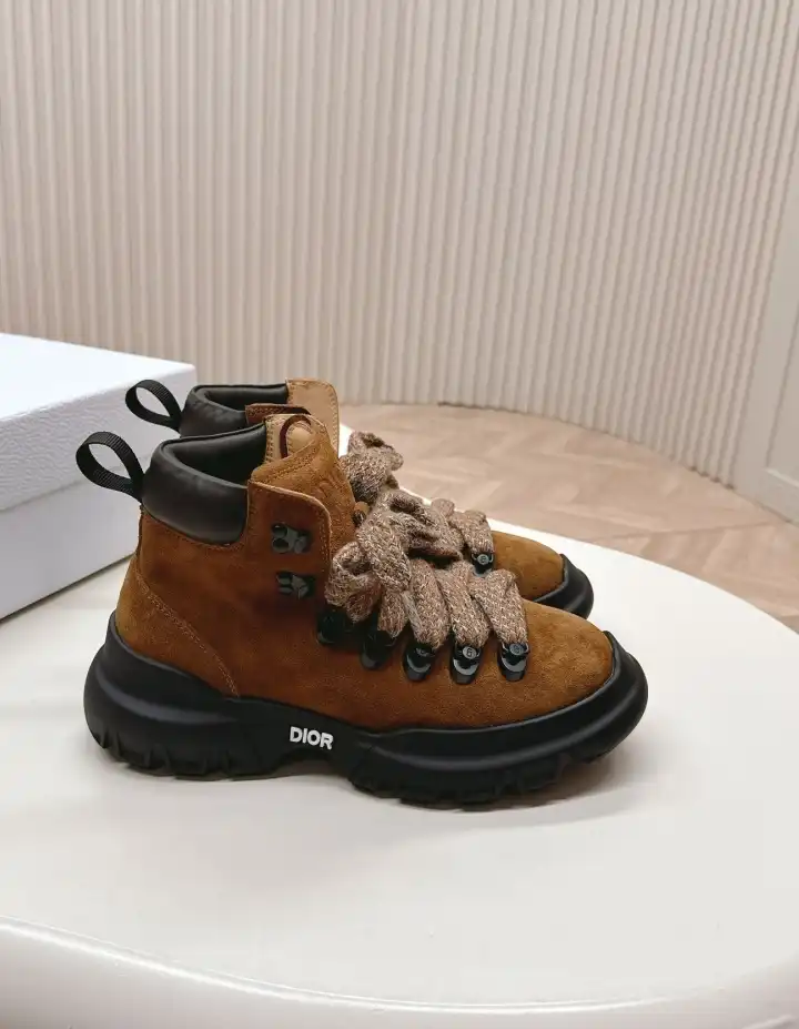 hype Christian Dior Boots