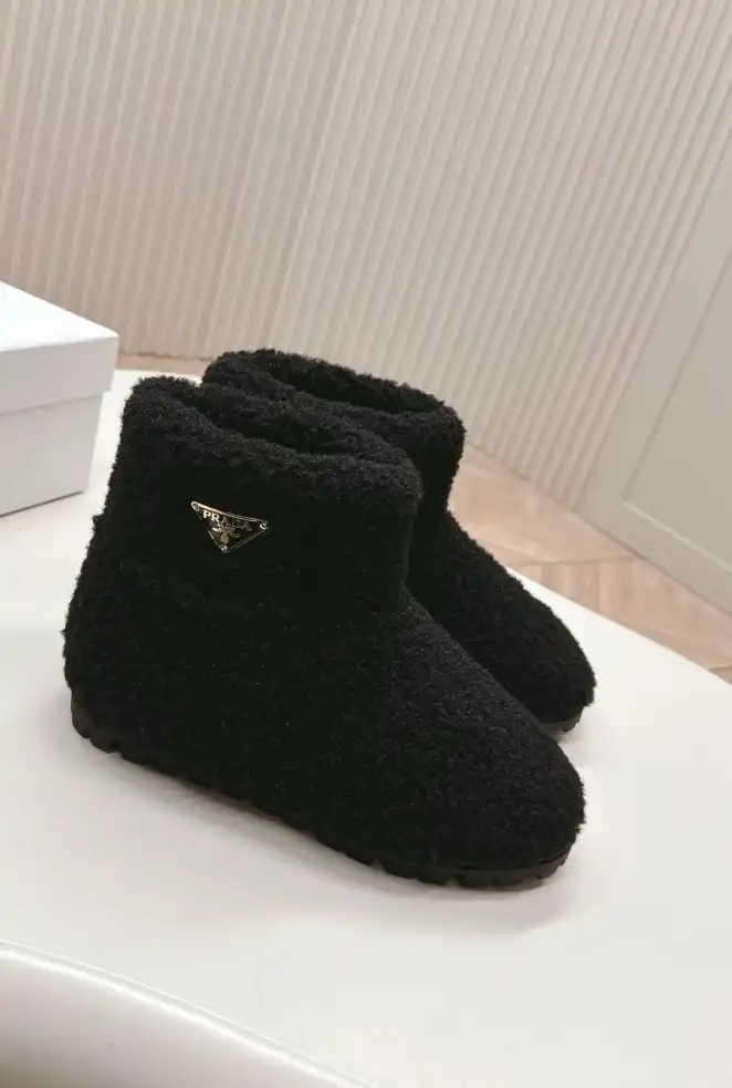 hype Prada Boots